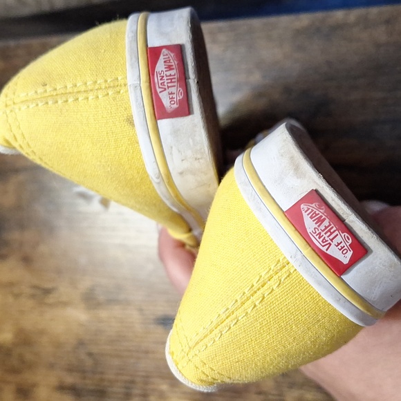 Barely worn vans - Picture 4 of 4